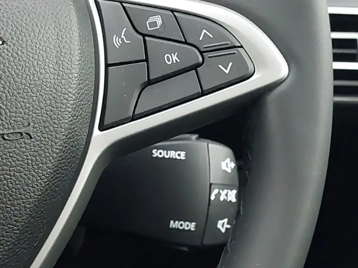2023-dacia-sandero-10-tce-expression-90bhp-big-12