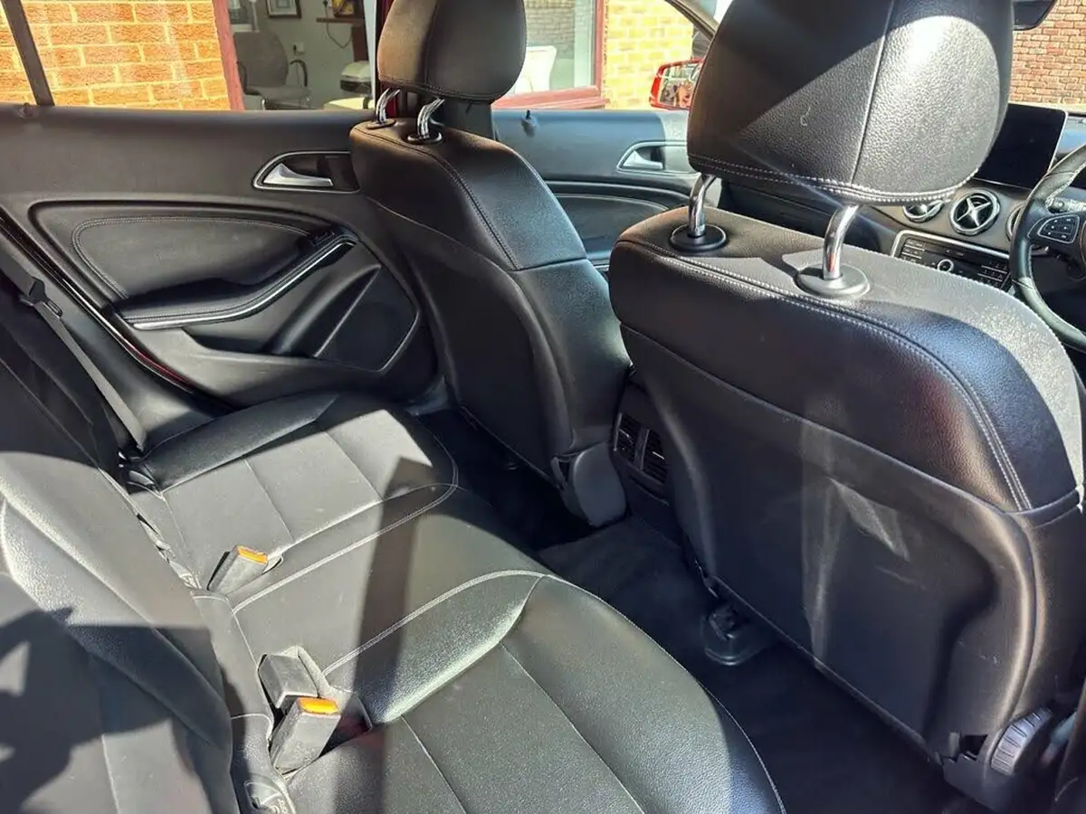 2018-mercedes-benz-gla-class-21d-gla-200d-sport-134bhp-ss-7g-dct-big-20