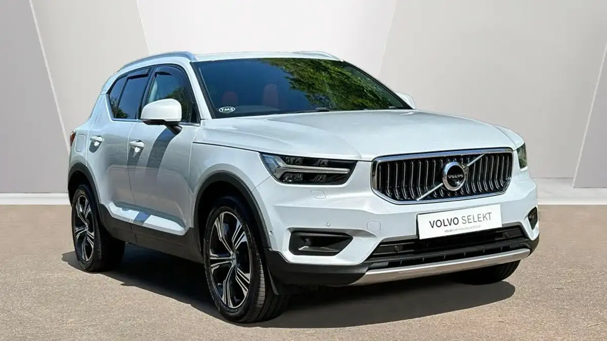 2020-volvo-xc40-20-b4-inscription-pro-big-0