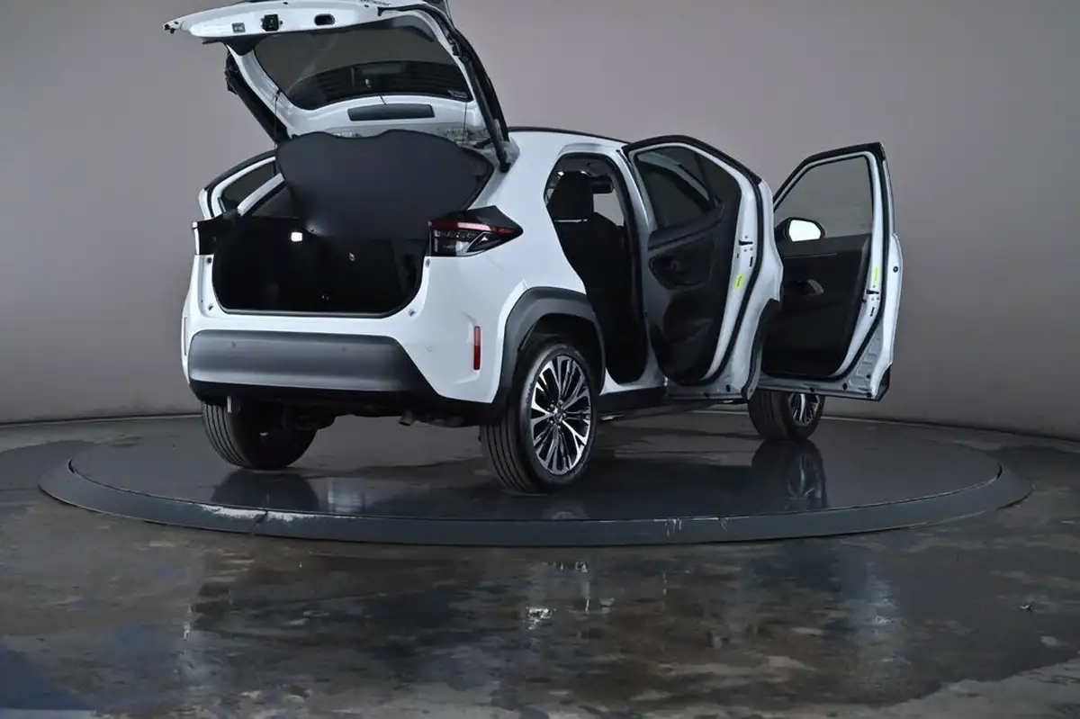 2023-toyota-yaris-cross-15-vvt-i-excel-awd-i-big-62
