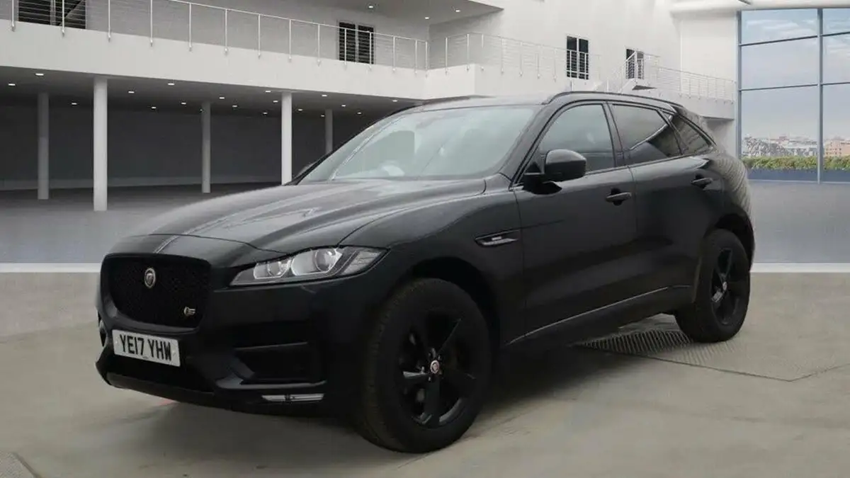 2017-jaguar-f-pace-20-i4d-r-sport-180ps-awd-ss-auto-big-1