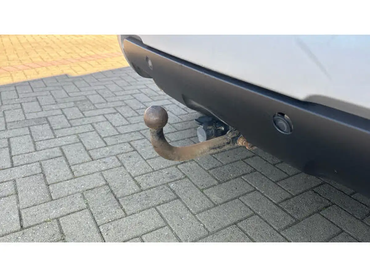 2019-dacia-duster-13-tce-prestige-150bhp-4x4-1333cc-big-37