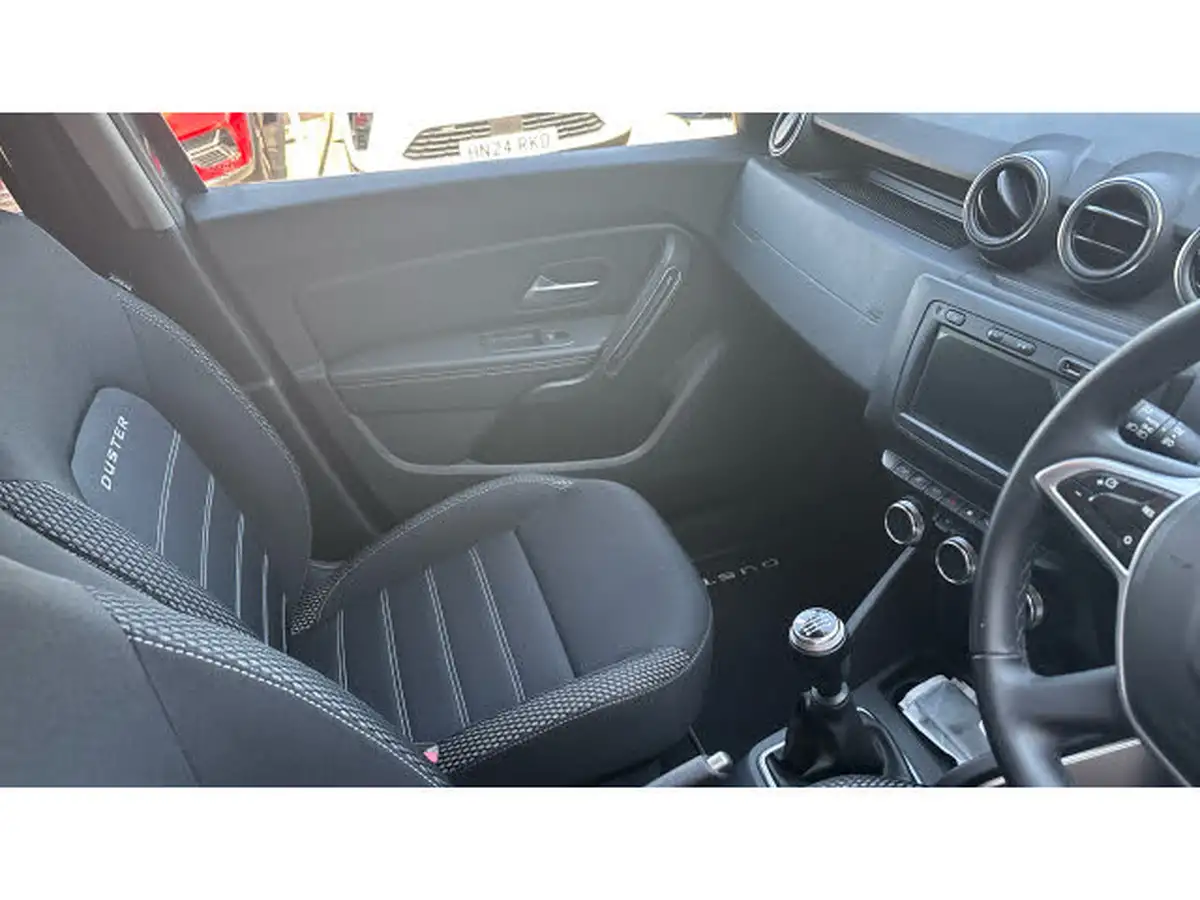 2019-dacia-duster-13-tce-prestige-150bhp-4x4-1333cc-big-13