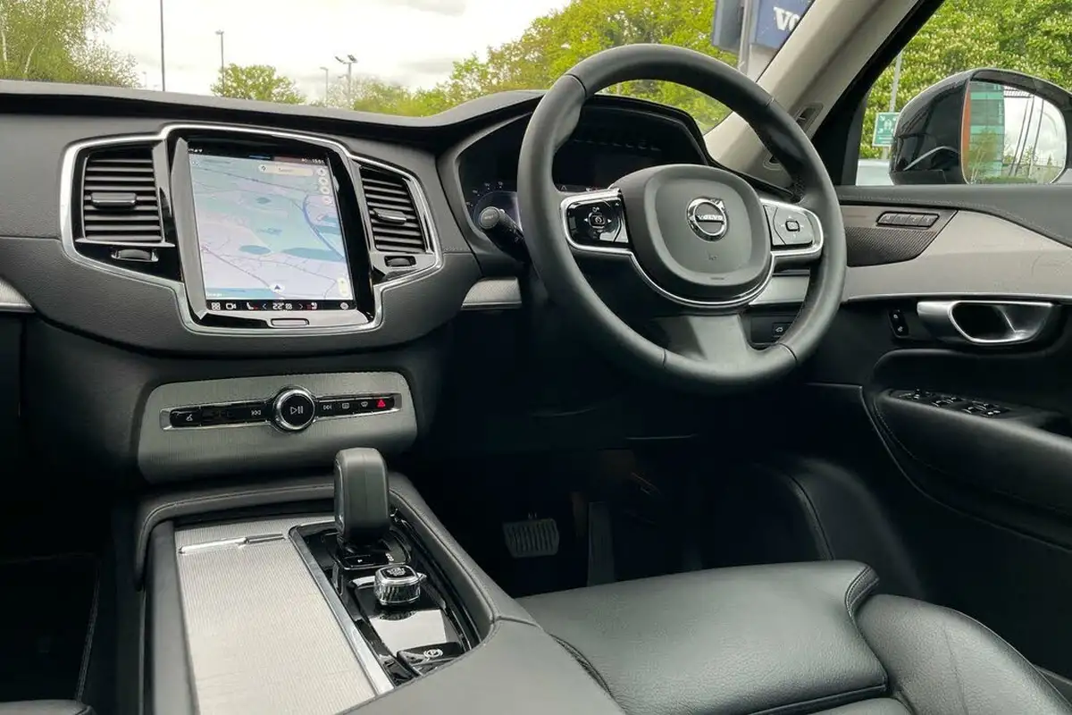 2023-volvo-xc90-20-t8-plus-big-35