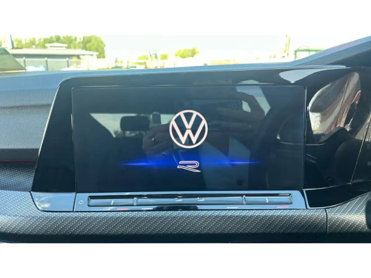 2022-volkswagen-golf-15-tsi-r-line-150ps-hatchback-big-11