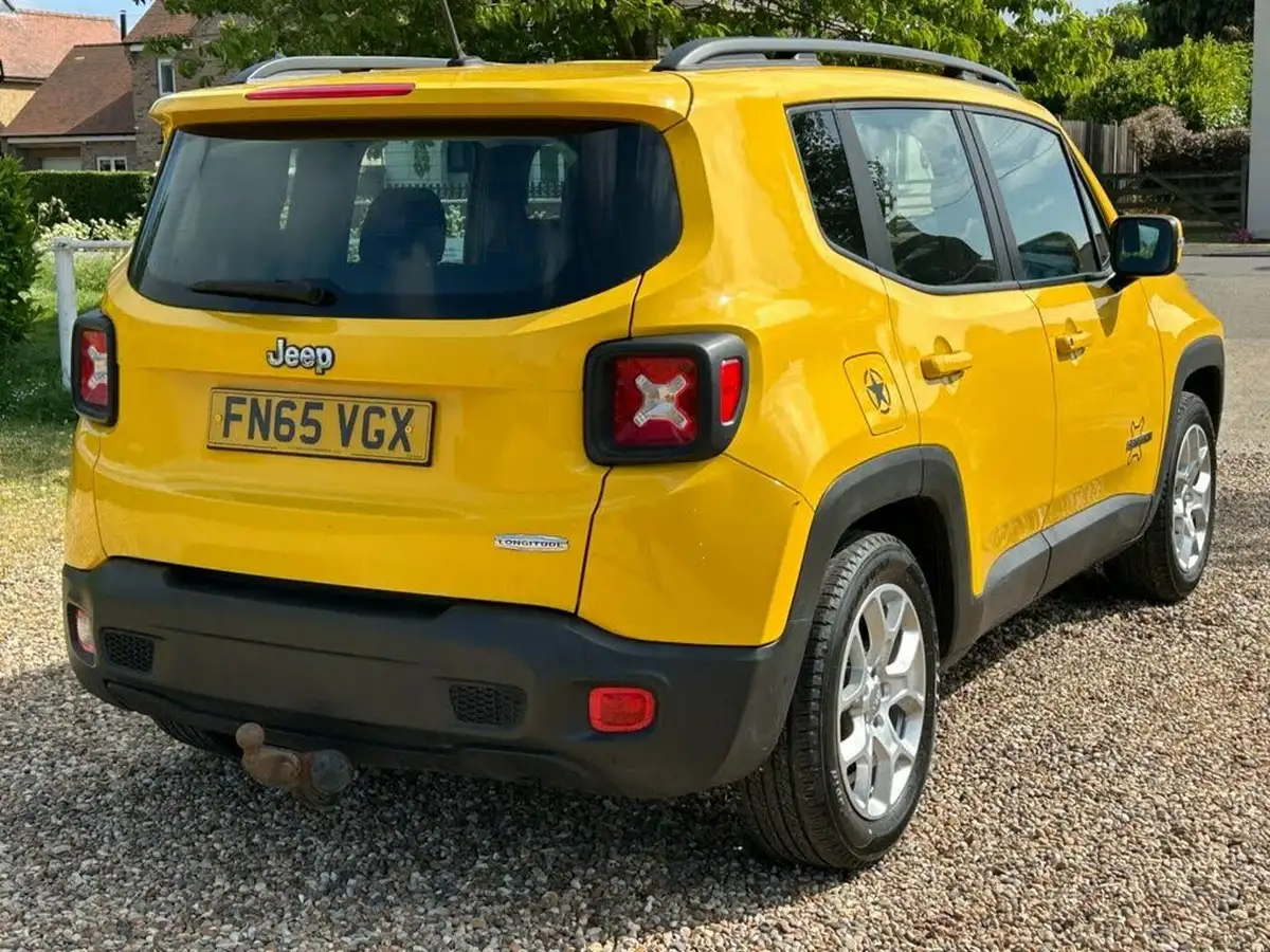2015-jeep-renegade-14-multiair-ii-longitude-big-45