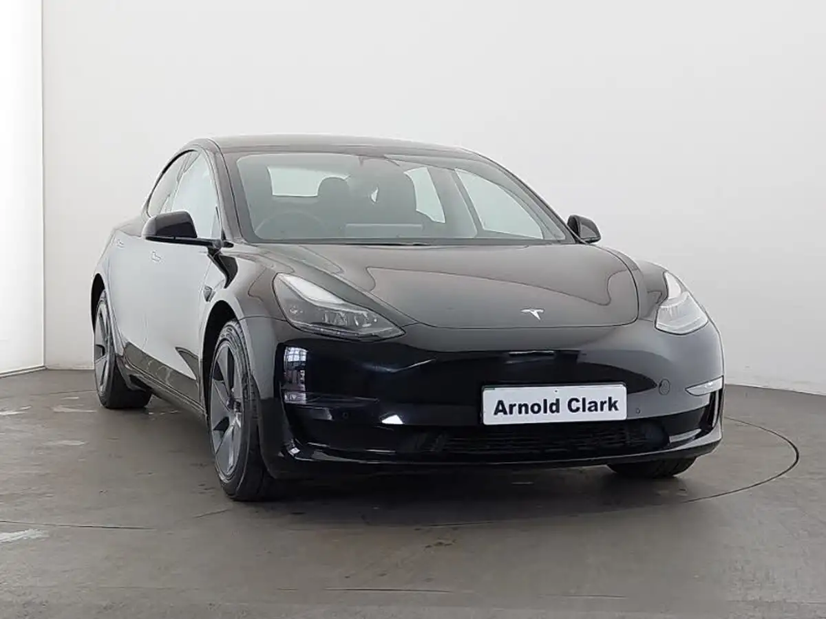 2022-tesla-model-3-e-long-range-big-0