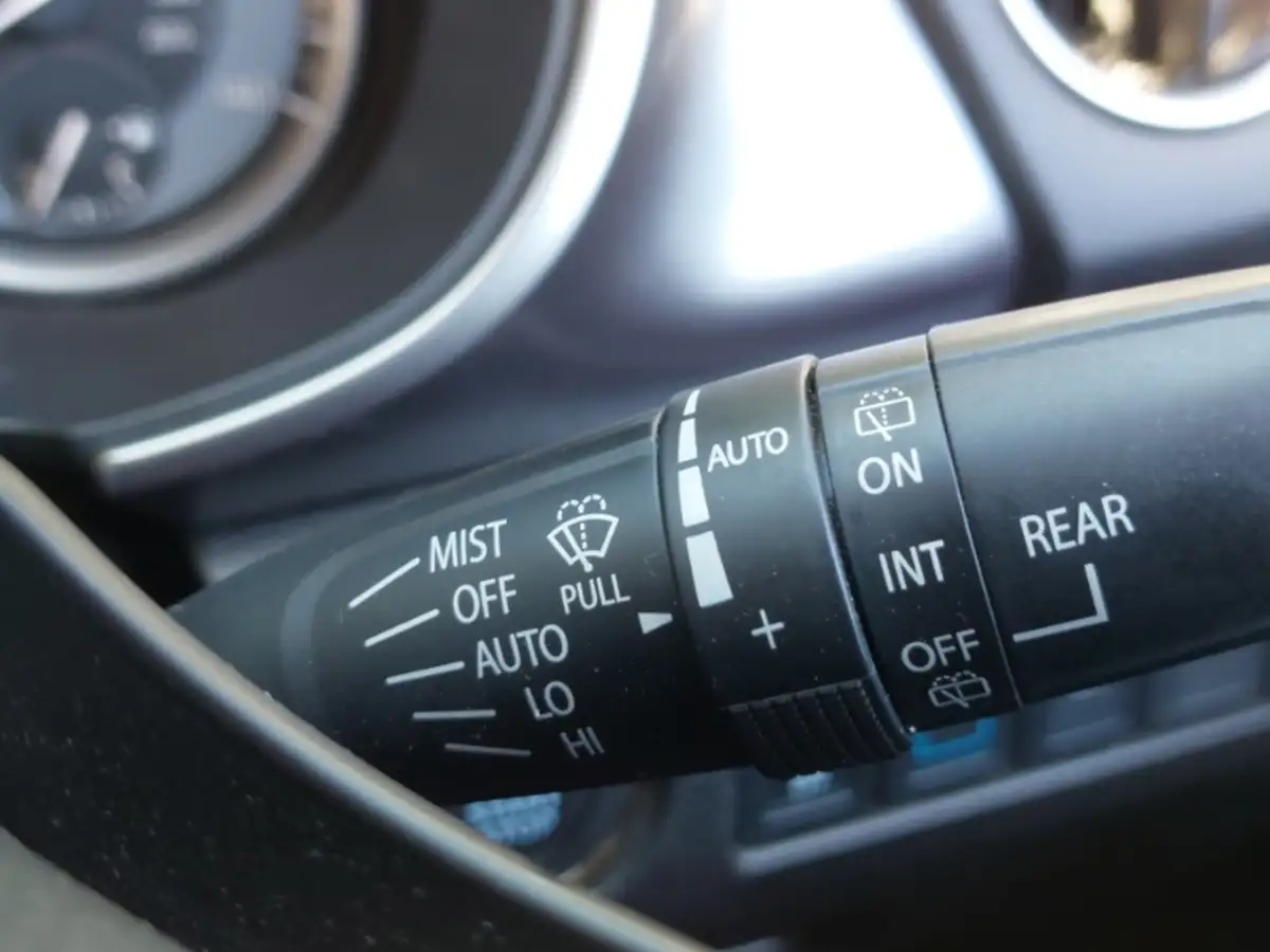 2022-suzuki-vitara-15-sz-t-big-18
