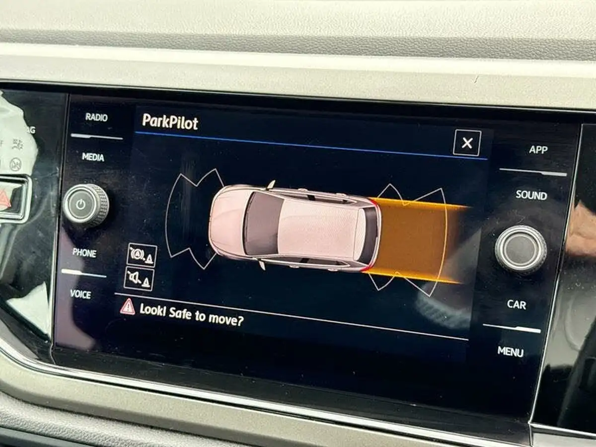 2018-volkswagen-polo-10-tsi-se-big-31