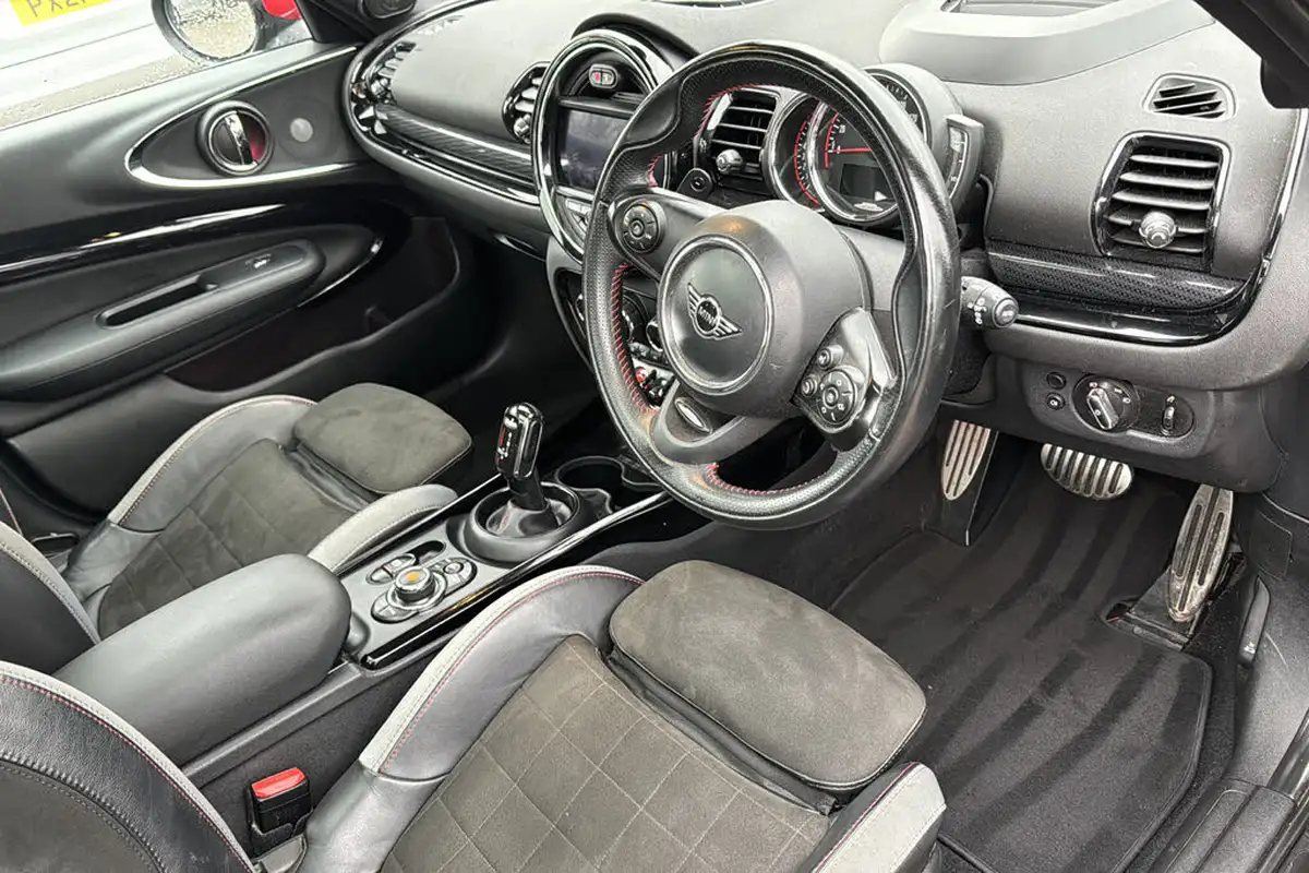 2019-mini-clubman-20-john-cooper-works-big-9