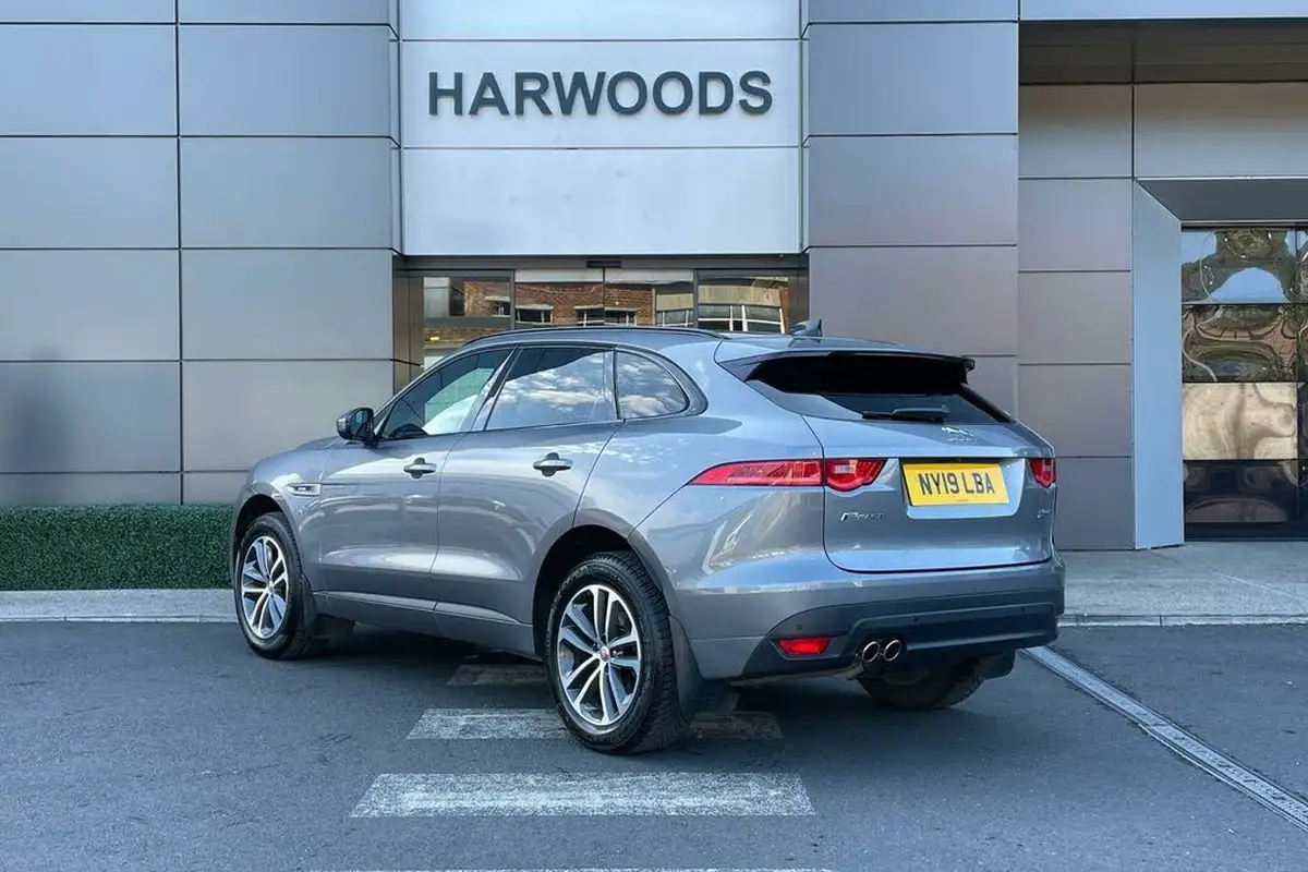 2019-jaguar-f-pace-20-i4d-r-sport-180ps-awd-auto-big-8