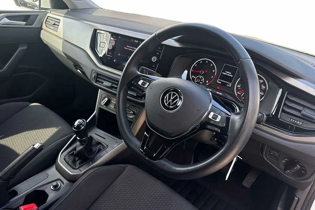 2021-volkswagen-polo-10-tsi-match-big-5