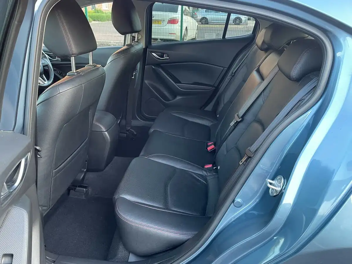 2014-mazda-mazda3-20-sport-nav-120ps-hatchback-5d-big-11