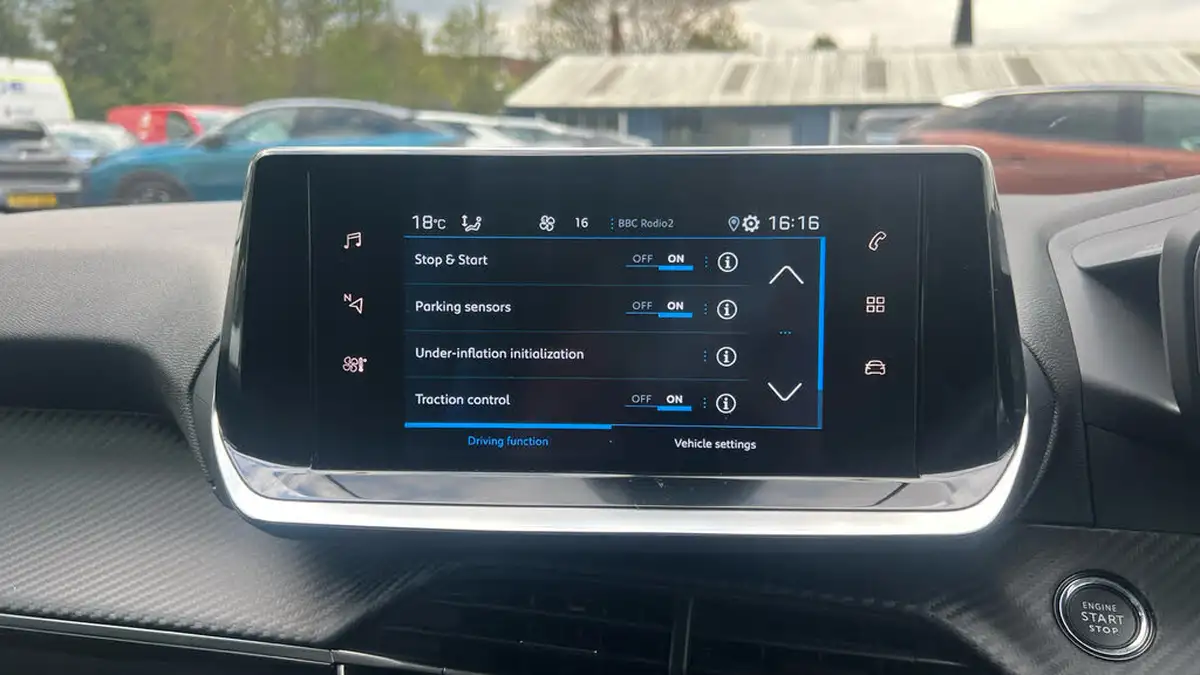2022-peugeot-208-12-puretech-allure-premium-100bhp-big-29