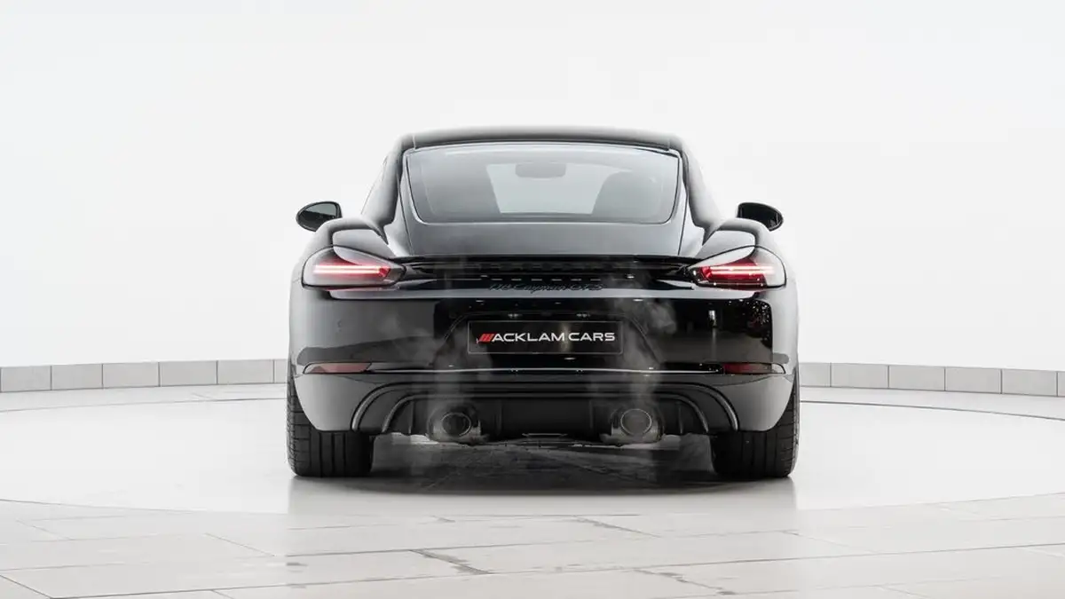 2022-porsche-cayman-718-40-cayman-gts-40-big-4