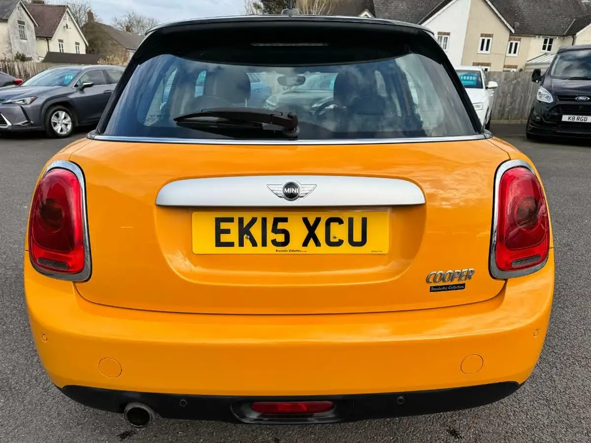 2015-mini-cooper-15-cooper-5d-auto-big-4