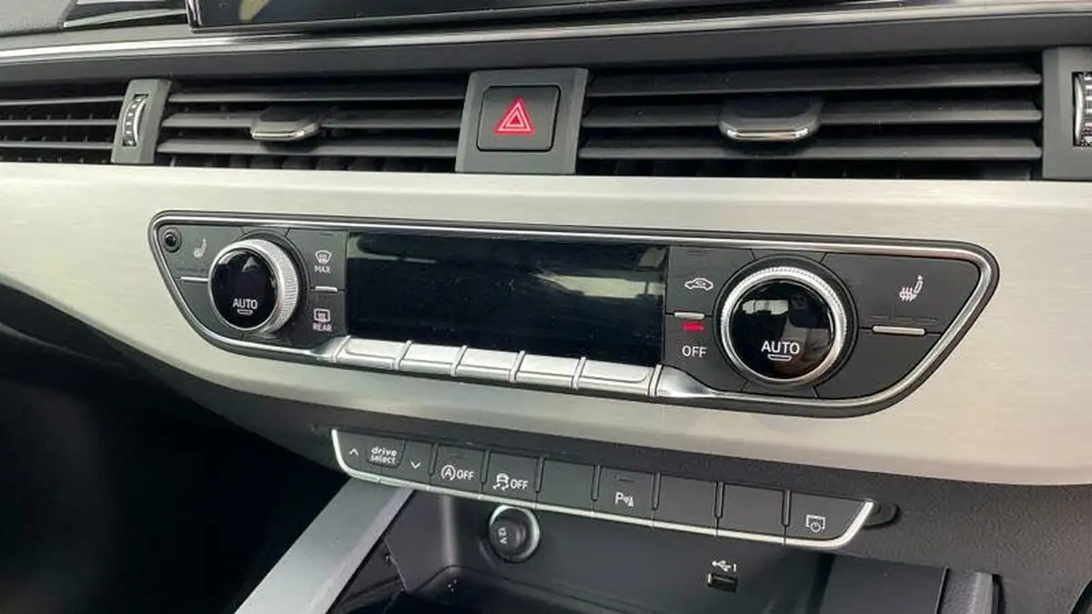 2024-audi-a4-20-35-tfsi-s-line-big-12