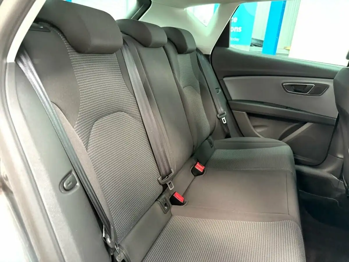 2018-seat-leon-16tdi-se-dynamic-technology-hatchback-dsg-big-39