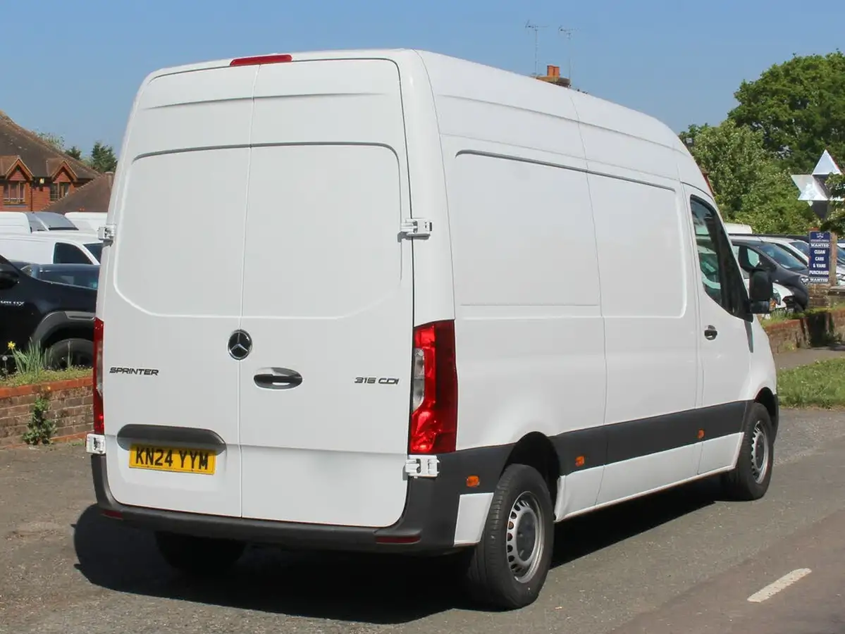 2024-mercedes-benz-sprinter-20cdi-315-l2h1-premium-big-6