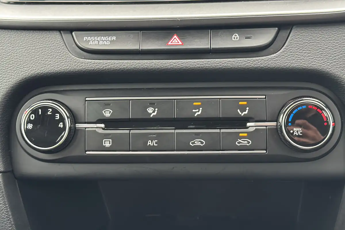 2022-kia-xceed-10-t-gdi-2-big-15