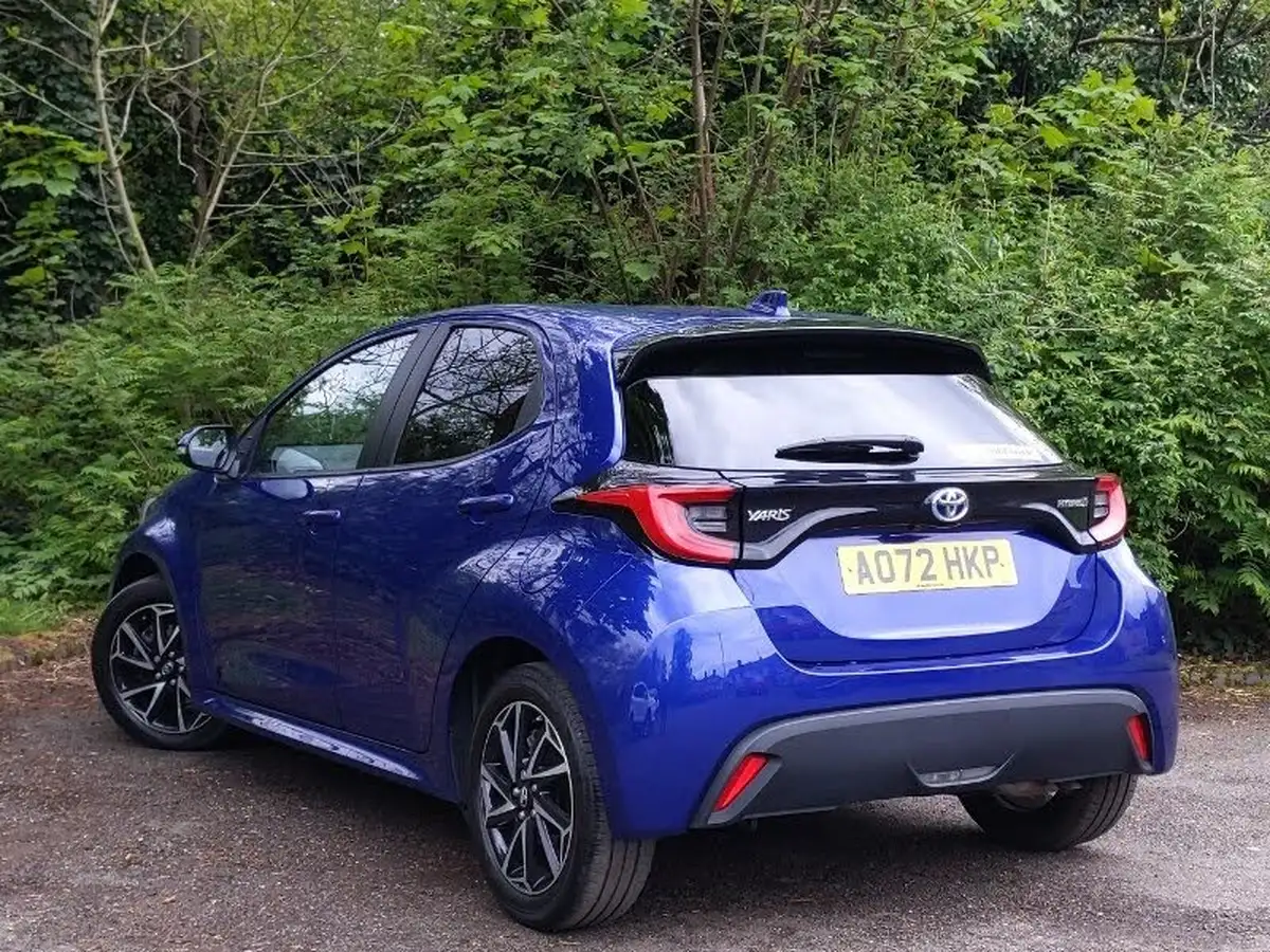 2022-toyota-yaris-15-vvt-i-design-big-1