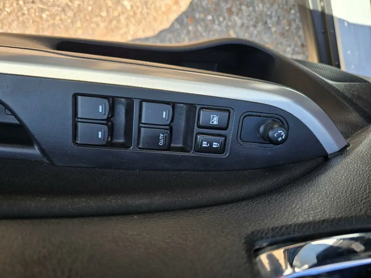 2018-suzuki-vitara-16-sz-t-big-31