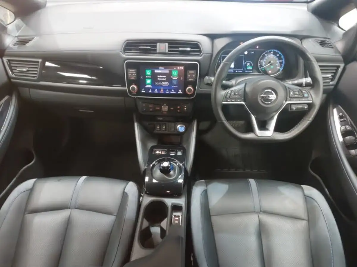 2021-nissan-leaf-e-tekna-big-2