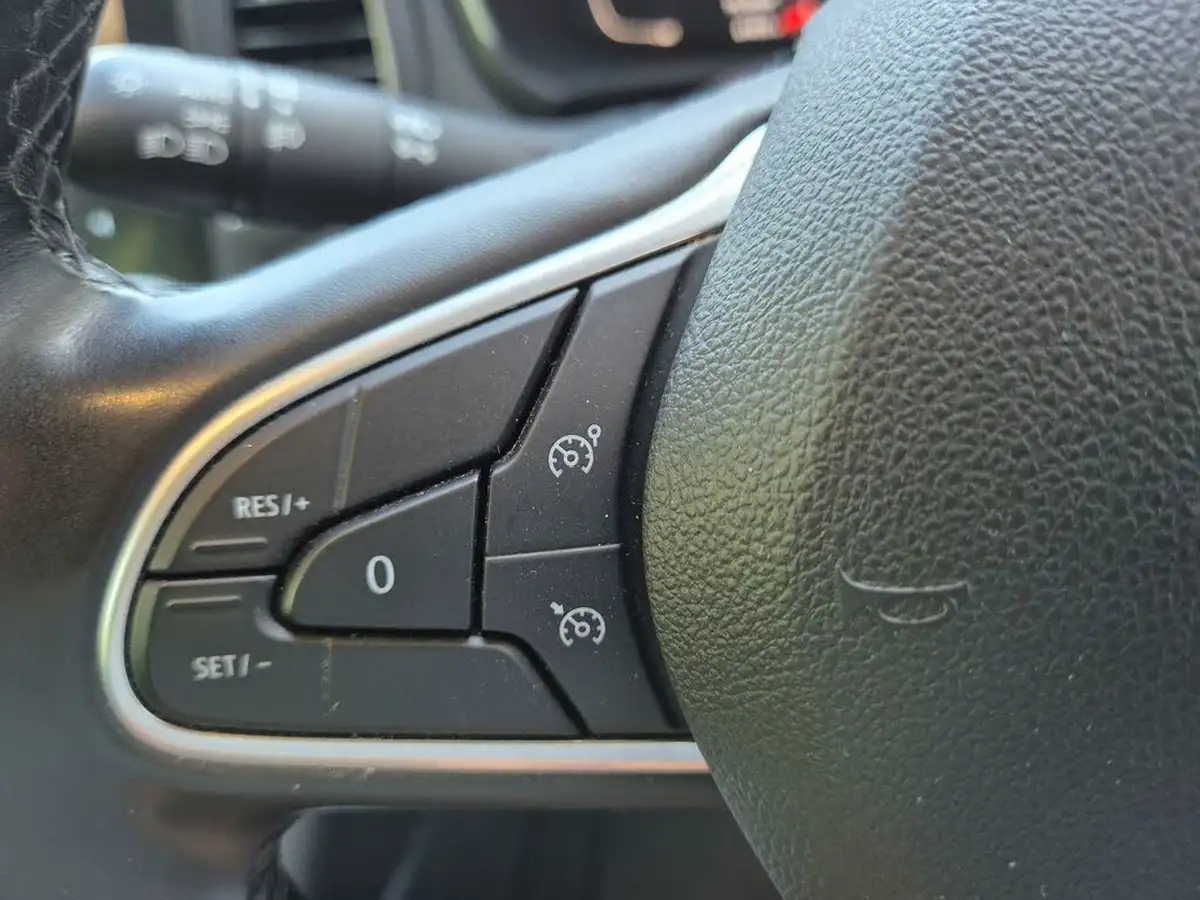2021-renault-megane-15dci-iconic-sport-tourer-big-28