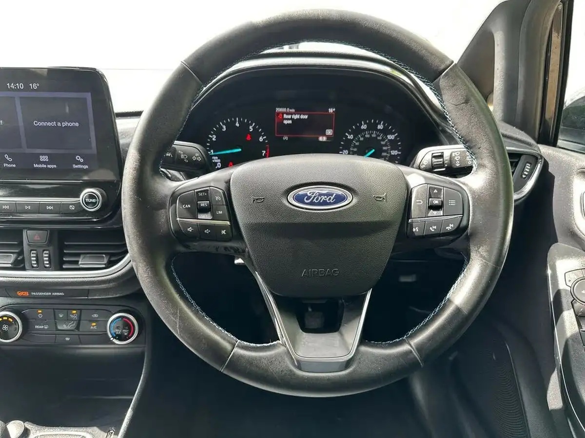 2023-ford-fiesta-10t-active-125ps-hybrid-mhev-big-16