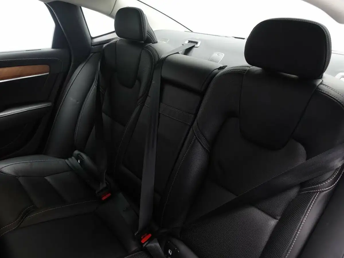 2020-volvo-s90-20td-d4-inscription-plus-big-16