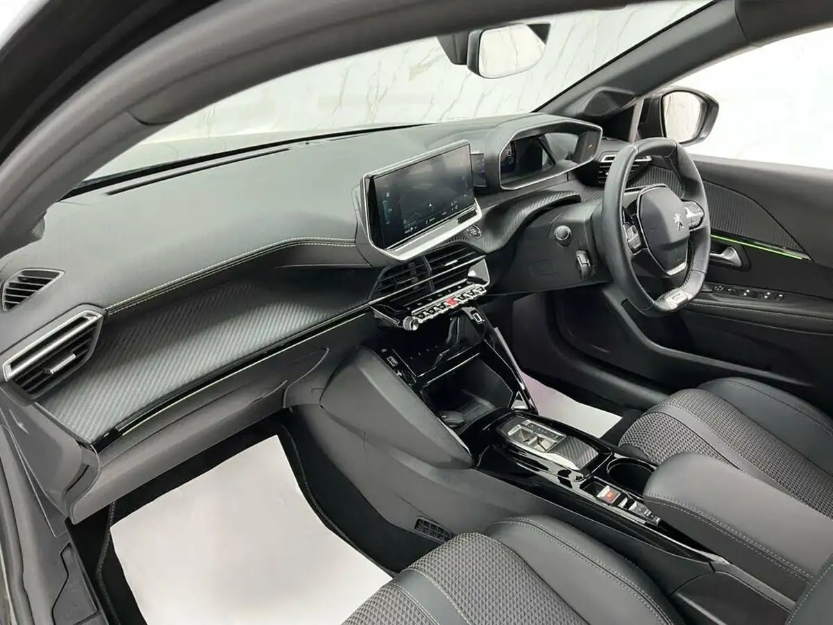 2023-peugeot-208-e-gt-136ps-50kwh-big-20