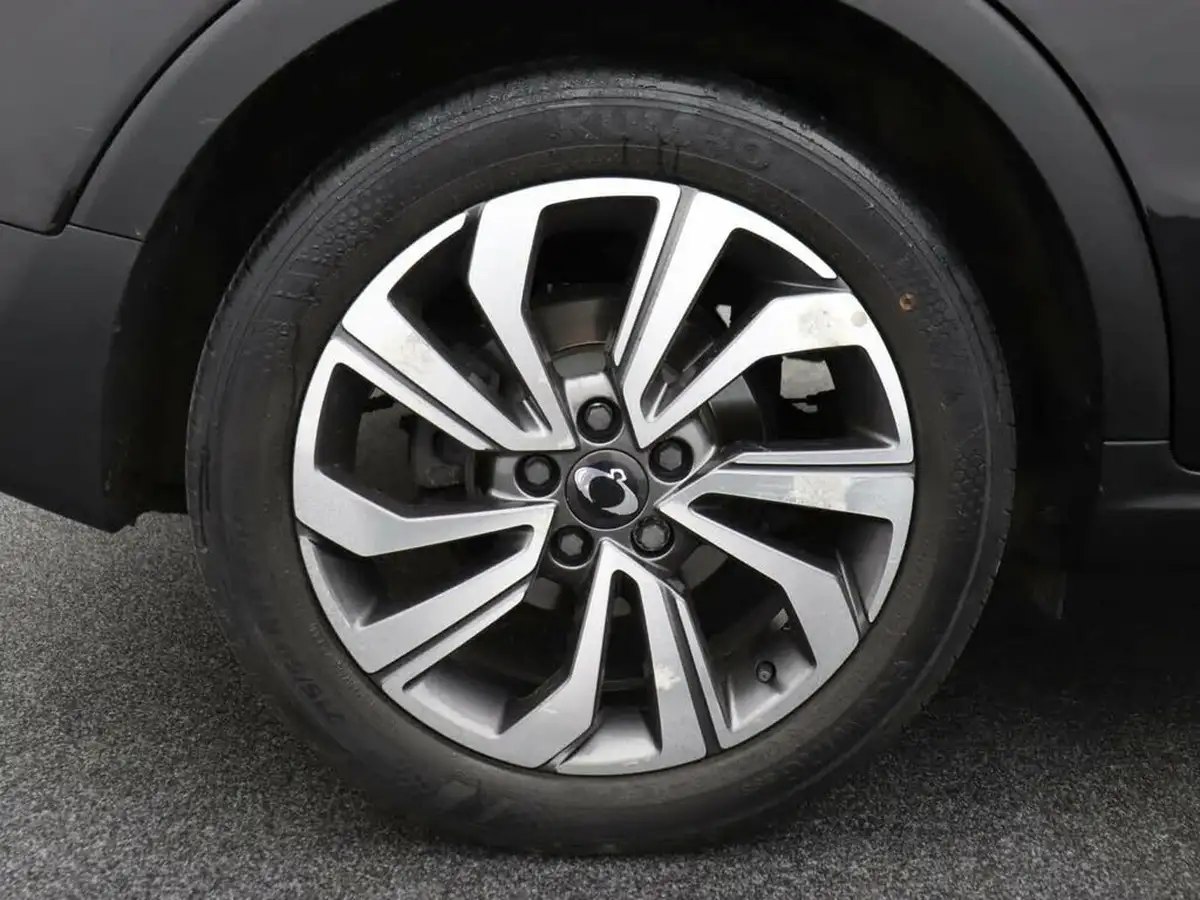2022-kgm-ssangyong-tivoli-15-ultimate-auto-big-6