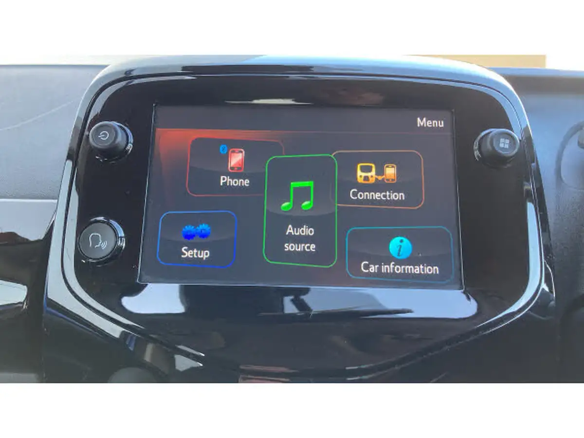 2020-toyota-aygo-10-vvt-i-x-clusiv-blackred-bi-tone-tss-x-shift-big-16