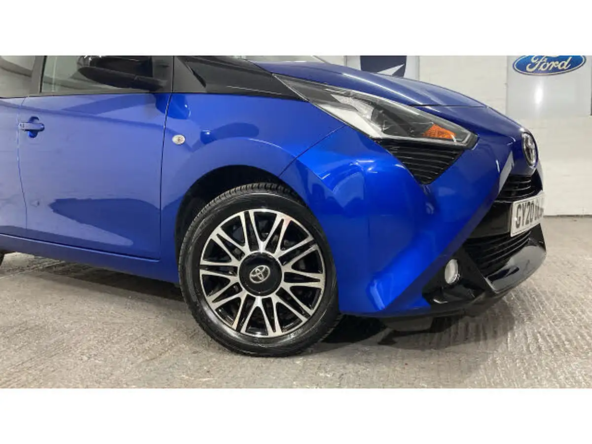 2020-toyota-aygo-10-vvt-i-x-clusiv-blackred-bi-tone-tss-x-shift-big-40