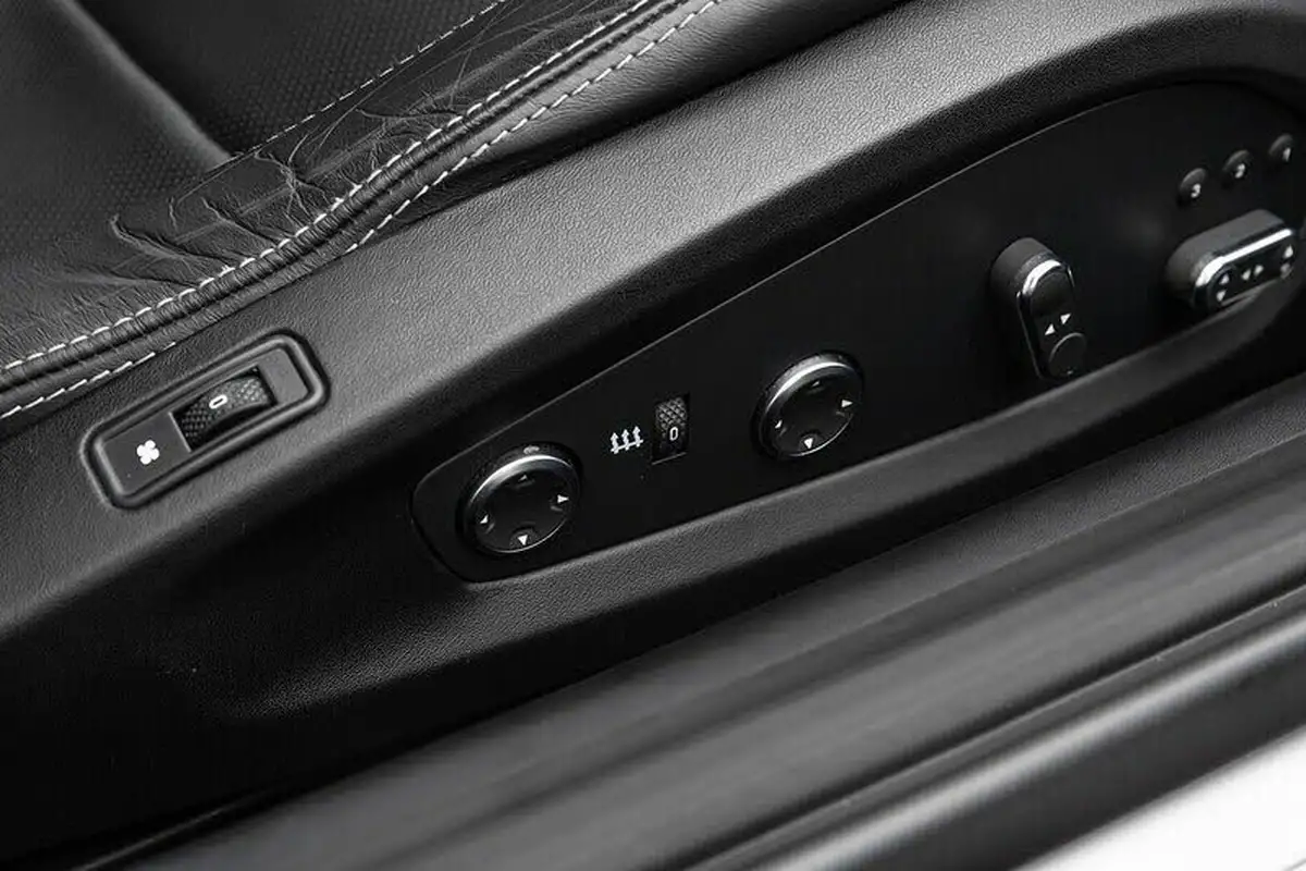 2012-ferrari-ff-63-big-25