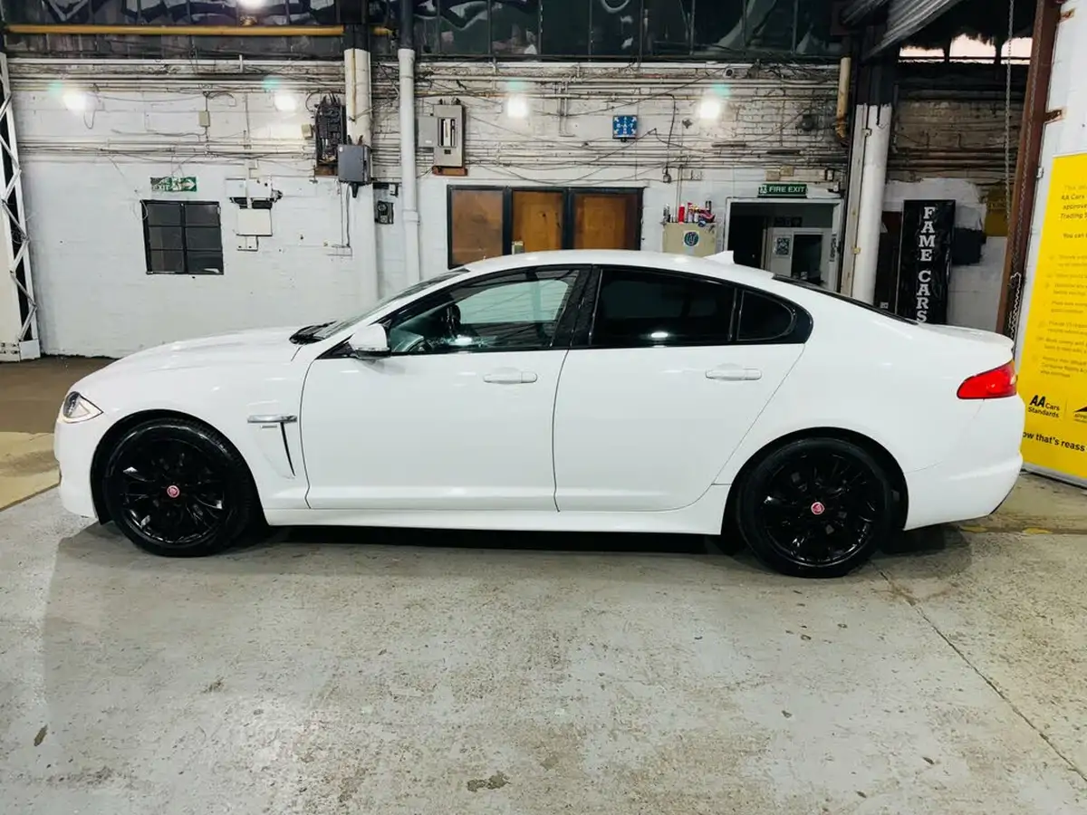 2013-jaguar-xf-22td-r-sport-200ps-saloon-4d-big-8