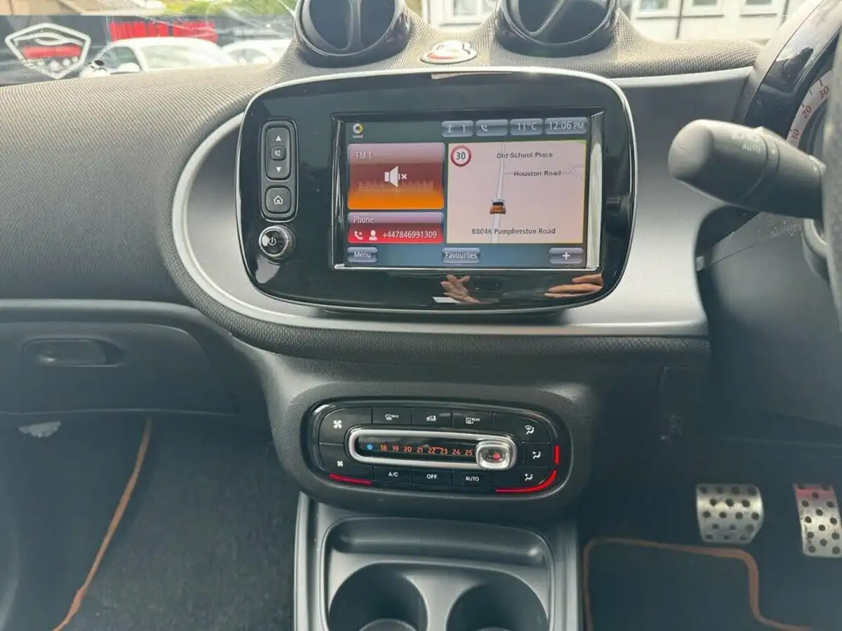 2017-smart-forfour-09-prime-sport-89bhp-premium-plusss-twinamic-big-16