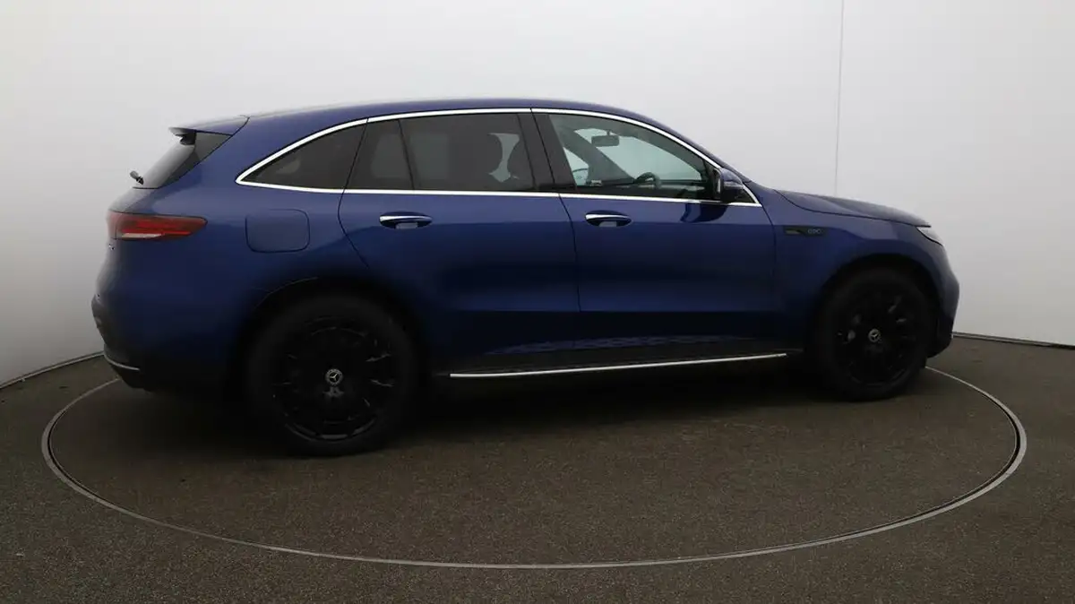 2021-mercedes-benz-eqc-e-eqc-400-amg-line-big-50