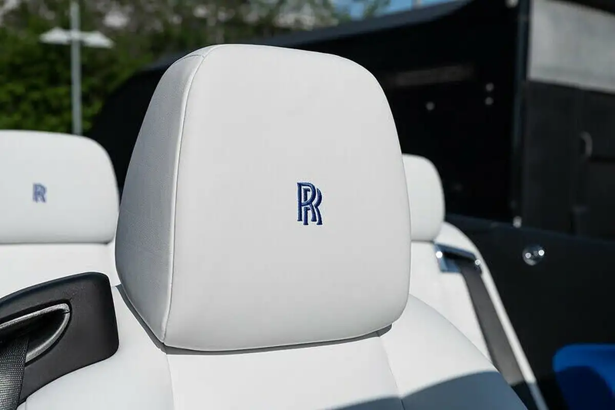 2018-rolls-royce-dawn-66-drophead-big-26