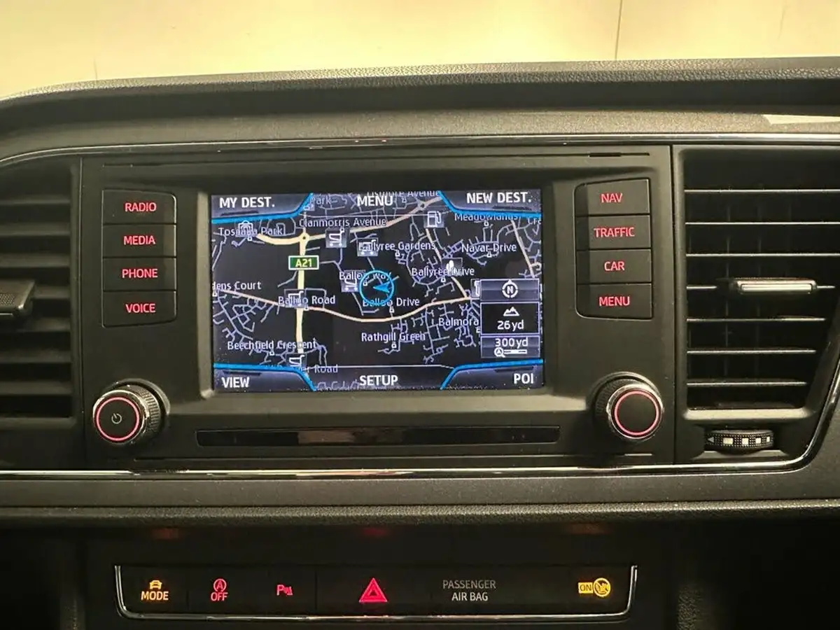 2013-seat-leon-18-fr-tech-pack-ss-sportcoupe-3d-big-16