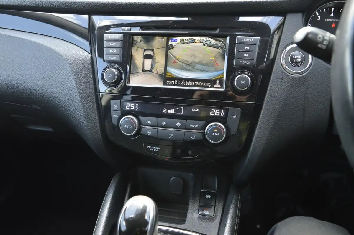 2020-nissan-qashqai-13-dig-t-n-connecta-160ps-auto-big-18