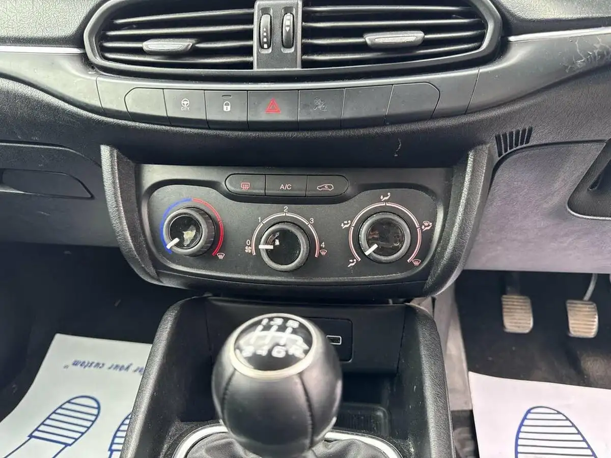 2018-fiat-tipo-14-easy-plus-hatchback-big-32