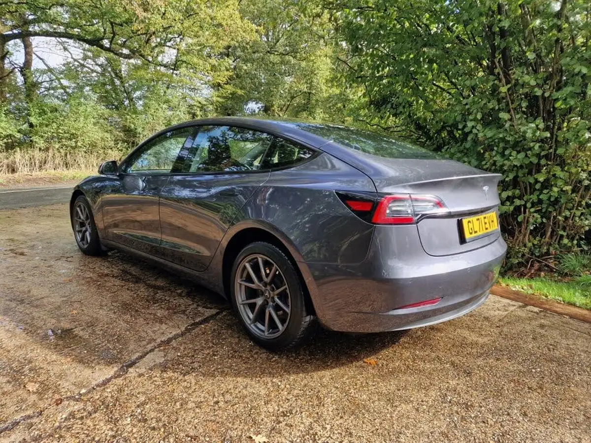 2021-tesla-model-3-e-standard-plus-big-9