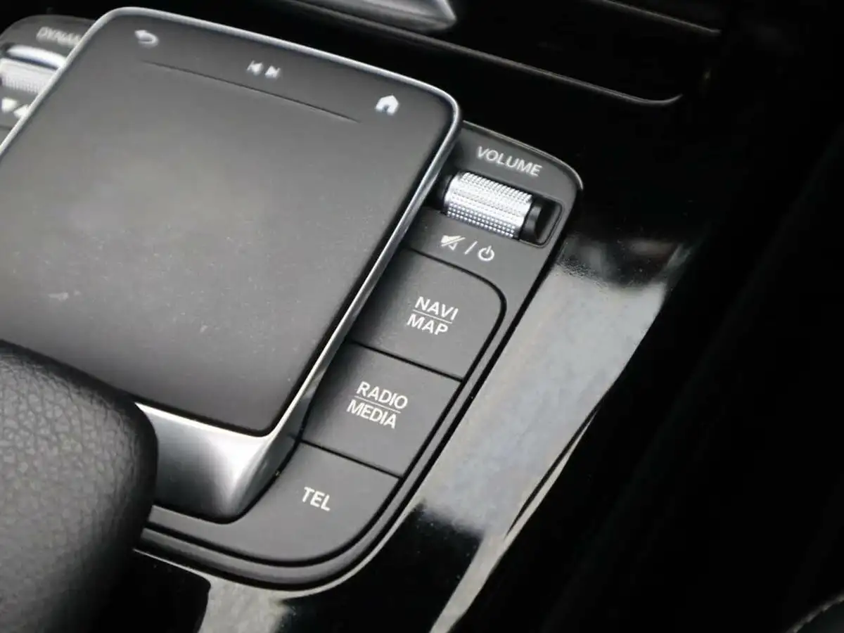 2022-mercedes-benz-cla-13-cla-180-amg-line-premium-plus-coupe-4d-big-29