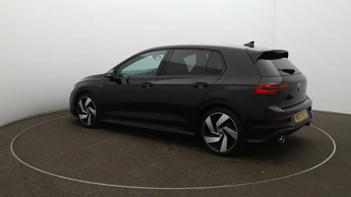 2022-volkswagen-golf-20-tsi-gti-dsg-big-34