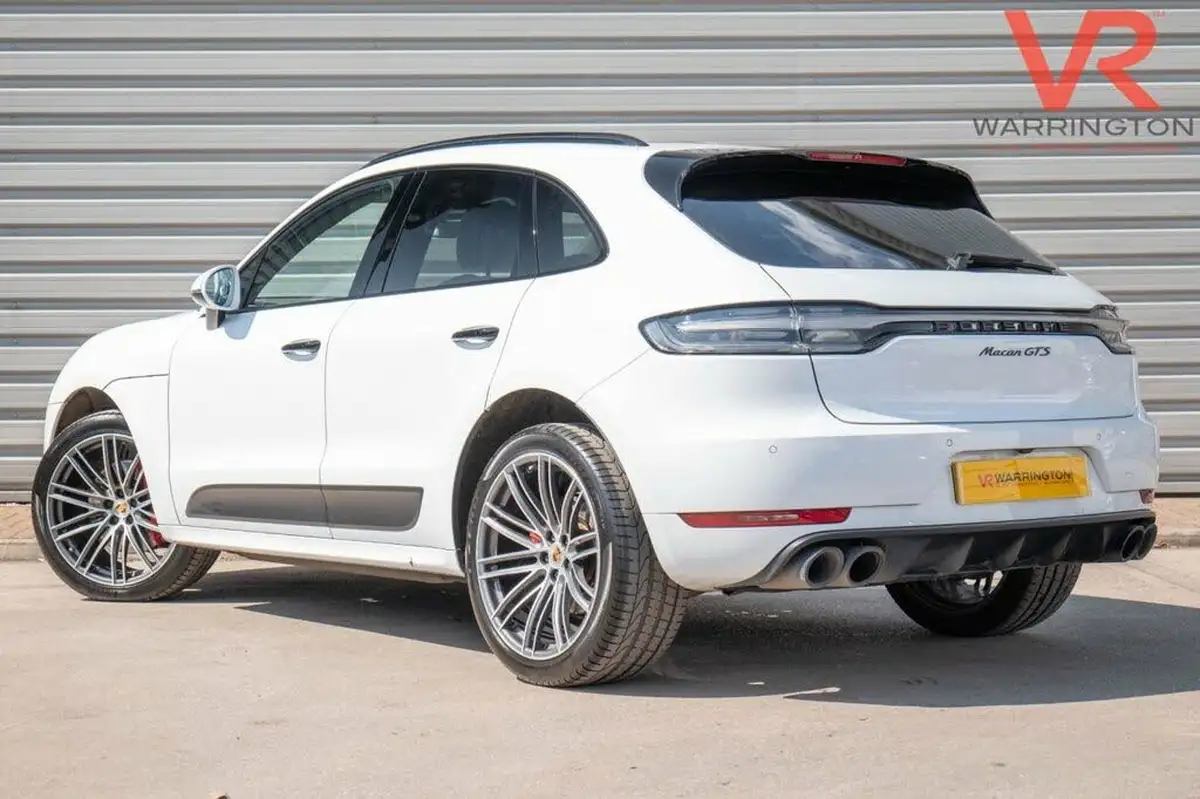 2020-porsche-macan-29-v6-gts-big-14