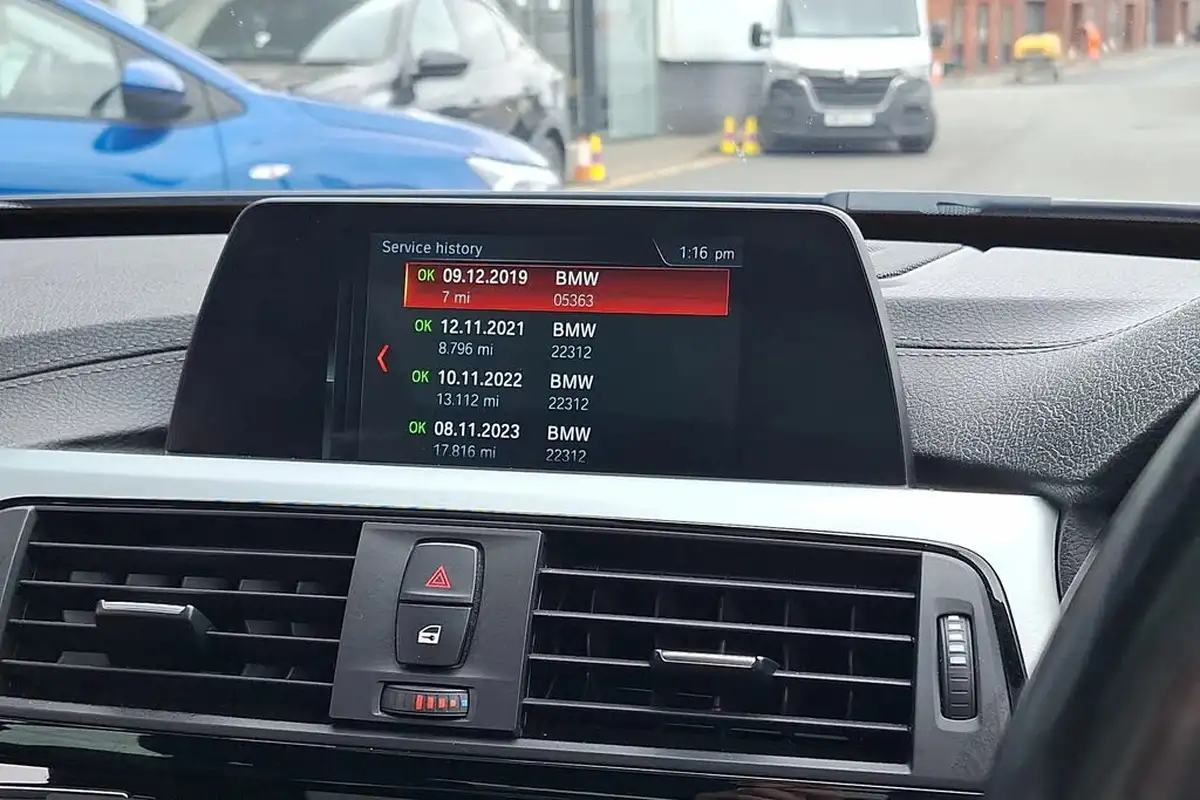 2018-bmw-3-series-20td-320d-m-sport-gt-auto-big-33