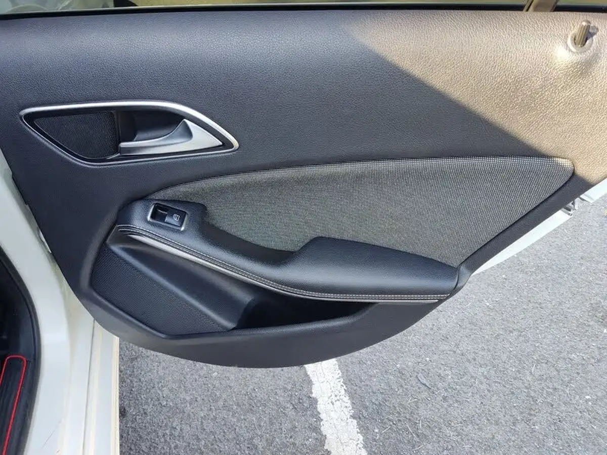2013-mercedes-benz-a-class-15-cdi-a180-se-109ps-blue-f-big-39