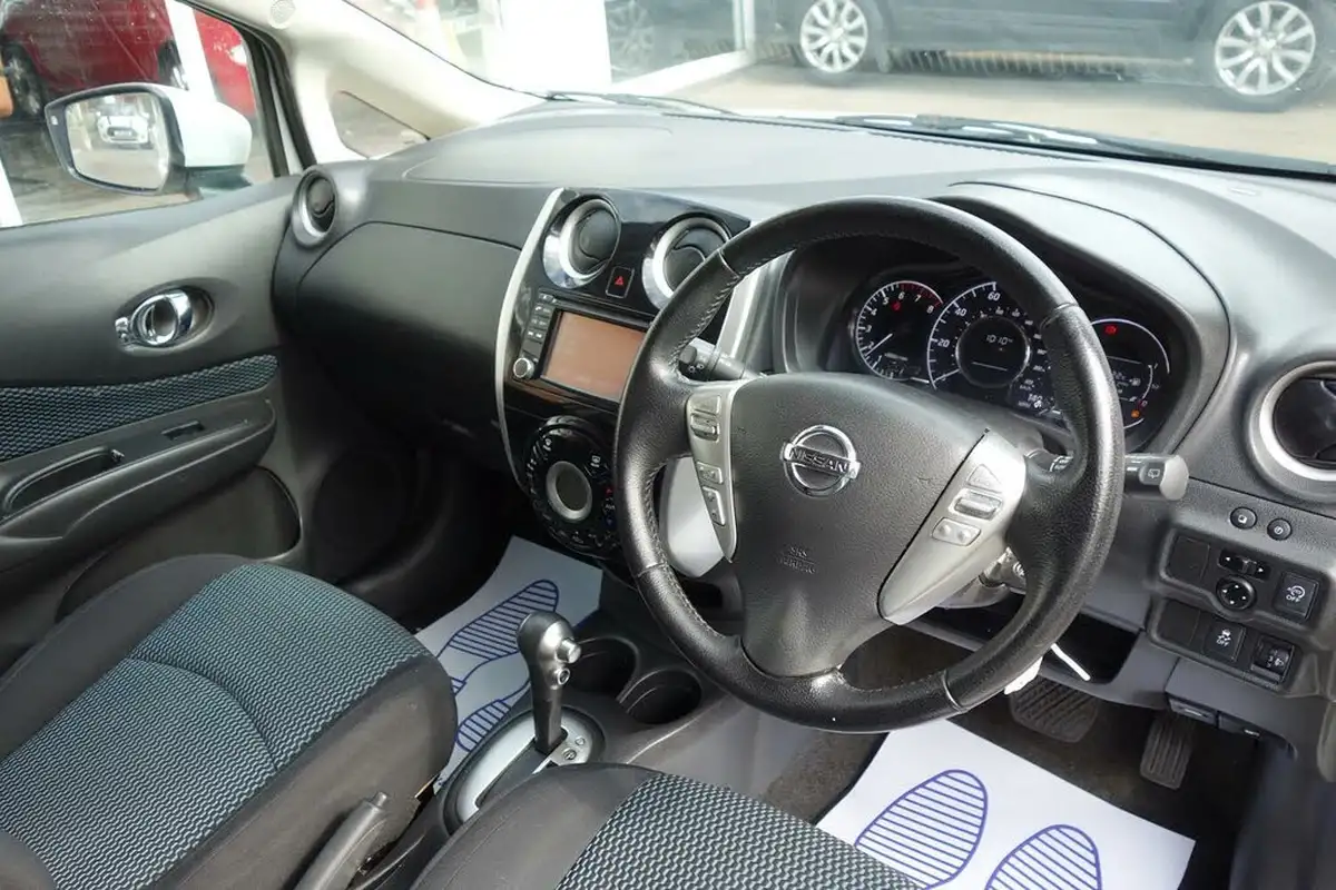 2014-nissan-note-12-acenta-premium-dig-s-98ps-cvt-big-11
