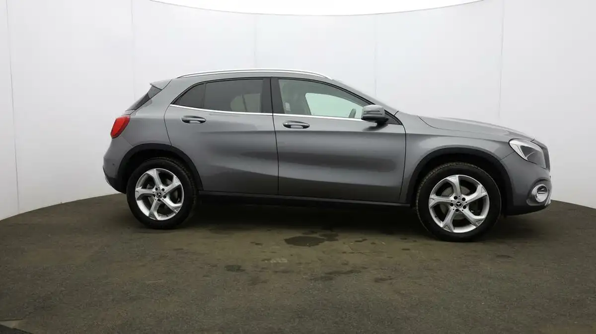 2018-mercedes-benz-gla-class-21d-gla-220d-sport-177ps-executivess-big-51
